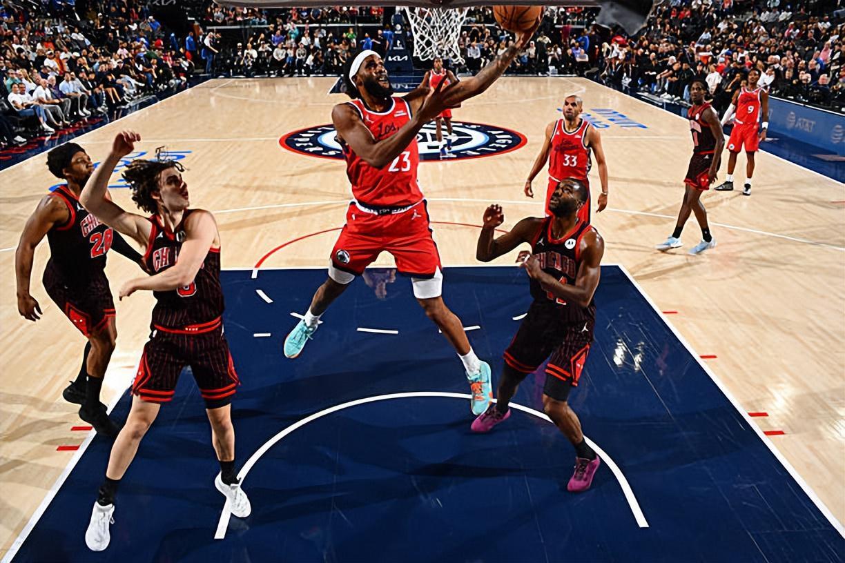 V体育-个人能力其实并不差！快船完全有理由有内线新援多一些表现机会？